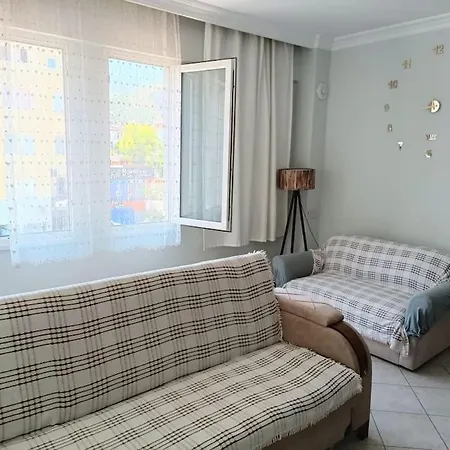 Fethiye'de Merkezi Konumda 1+1 Daire Apartment