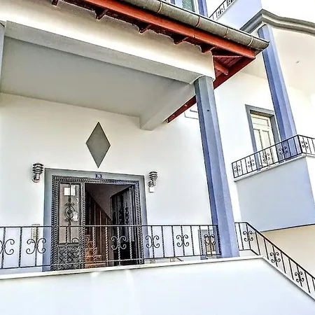 Fethiye'de Merkezi Konumda 1+1 Daire 公寓 *